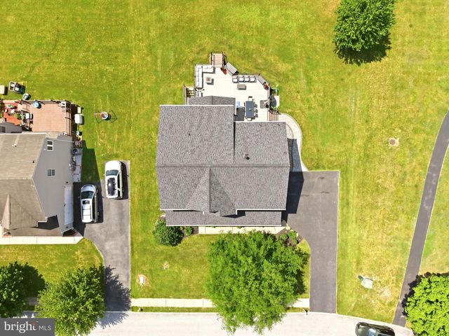 123 RIVERSIDE LN, Coatesville, PA 19320