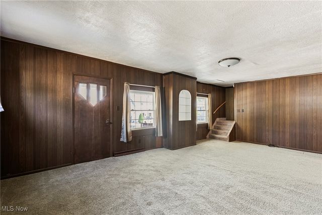 2526 17th Street NE, Canton, OH 44705