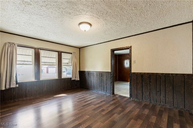 2526 17th Street NE, Canton, OH 44705