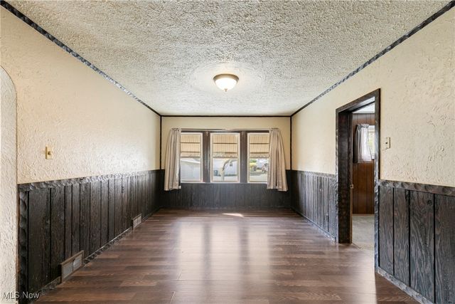 2526 17th Street NE, Canton, OH 44705