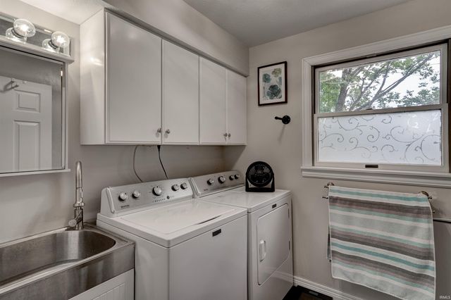 1104 S Melody Lane, Santa Claus, IN 47579