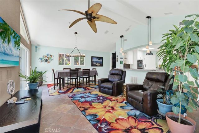 2912 Estancia, San Clemente, CA 92673