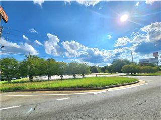 1081 Iris Drive SE, Conyers, GA 30094