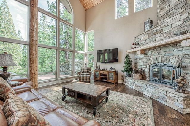 41977 Granite Ridge Road, Shaver Lake, CA 93664