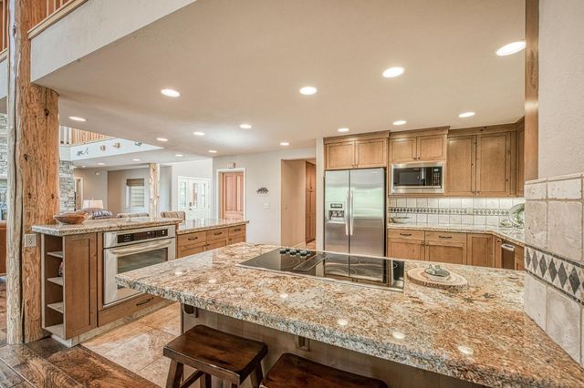 41977 Granite Ridge Road, Shaver Lake, CA 93664