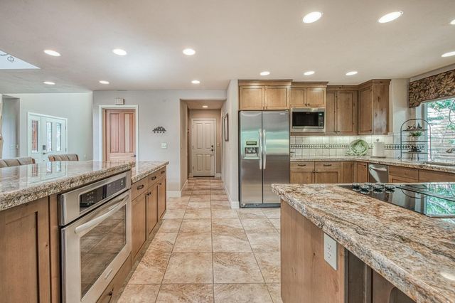 41977 Granite Ridge Road, Shaver Lake, CA 93664