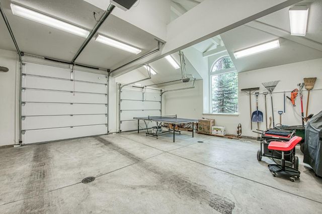 41977 Granite Ridge Road, Shaver Lake, CA 93664