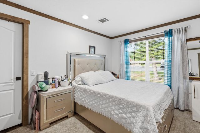 1334 E Woods Drive, Kemp, TX 75143
