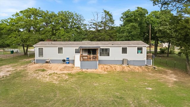 1334 E Woods Drive, Kemp, TX 75143