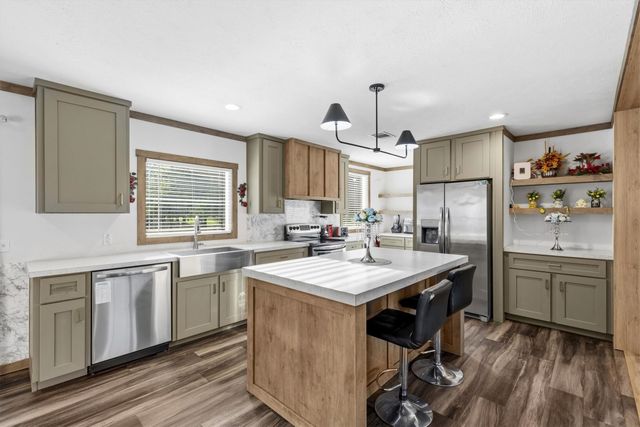 1334 E Woods Drive, Kemp, TX 75143