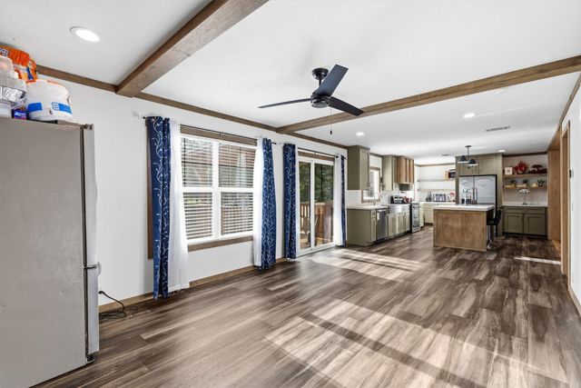 1334 E Woods Drive, Kemp, TX 75143