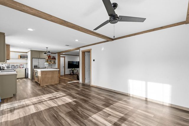 1334 E Woods Drive, Kemp, TX 75143
