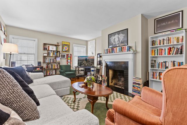 440 Henry Clay Boulevard, Lexington, KY 40502