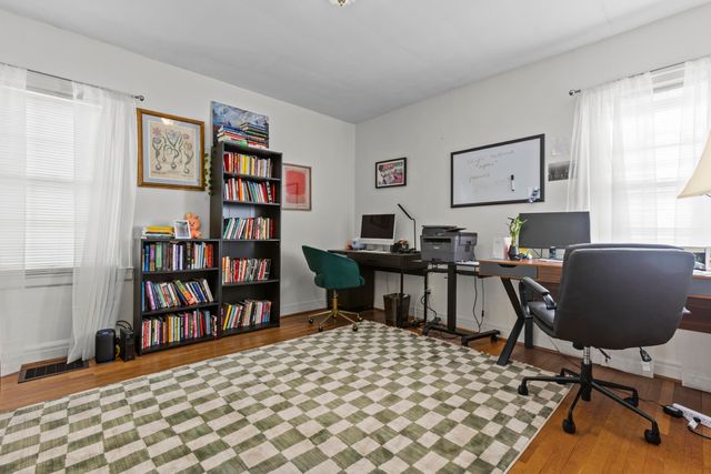 440 Henry Clay Boulevard, Lexington, KY 40502