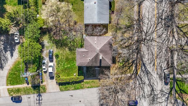 440 Henry Clay Boulevard, Lexington, KY 40502