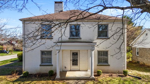 440 Henry Clay Boulevard, Lexington, KY 40502