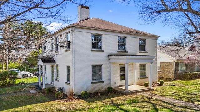 440 Henry Clay Boulevard, Lexington, KY 40502