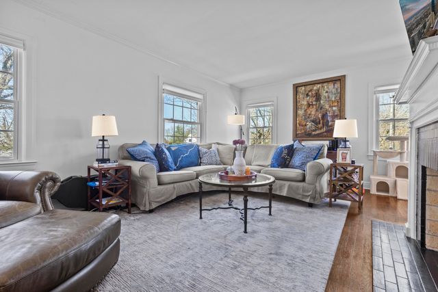 440 Henry Clay Boulevard, Lexington, KY 40502