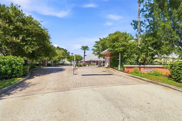 3889 POMPANO DRIVE SE A, St Petersburg, FL 33705
