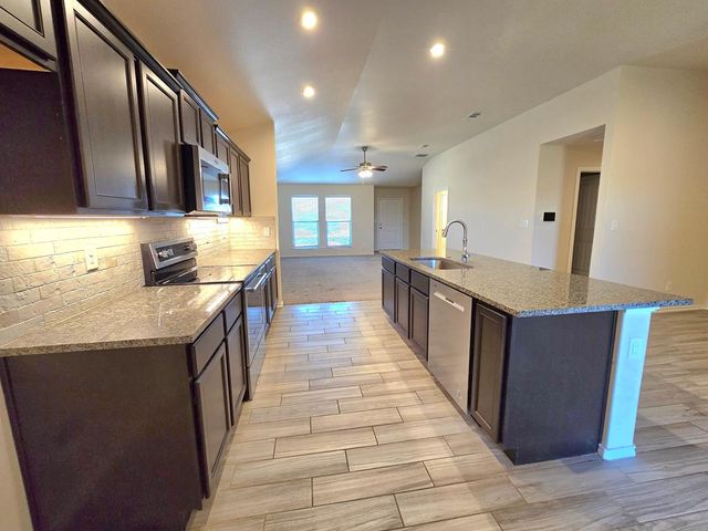 6801 NE Big Bend Country, Midland, TX 79705