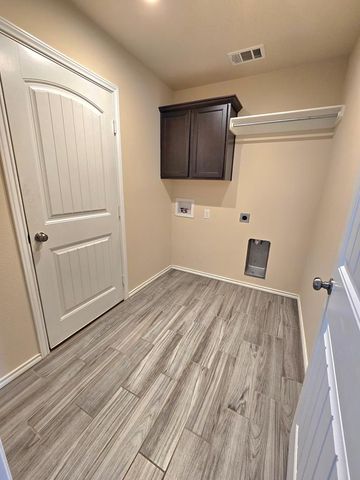 6801 NE Big Bend Country, Midland, TX 79705