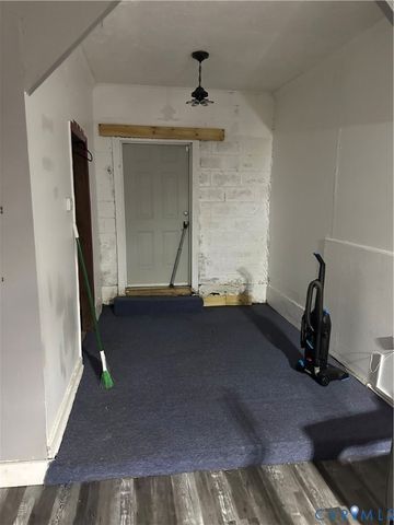 650 S Jones St, Petersburg, VA 23803