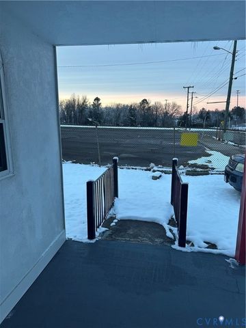 650 S Jones St, Petersburg, VA 23803