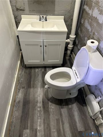 650 S Jones St, Petersburg, VA 23803