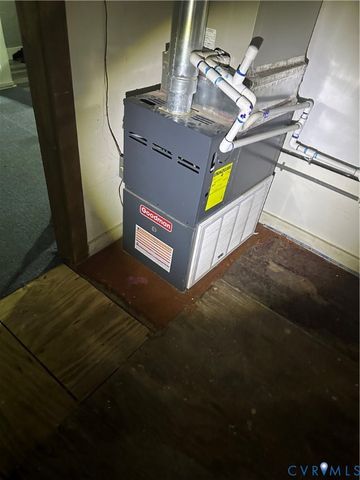 650 S Jones St, Petersburg, VA 23803