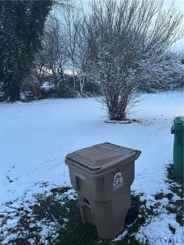 650 S Jones St, Petersburg, VA 23803