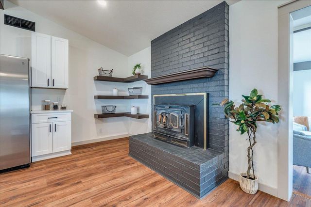 1102 N Austin Ave, Georgetown, TX 78626