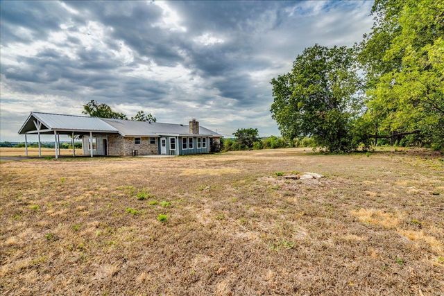1102 N Austin Ave, Georgetown, TX 78626