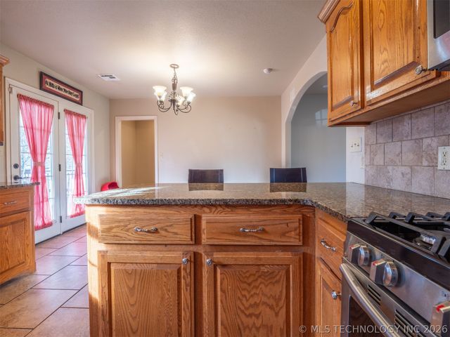 717 S 17th Street, Mcalester, OK 74501