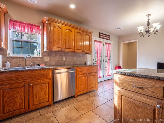 717 S 17th Street, Mcalester, OK 74501