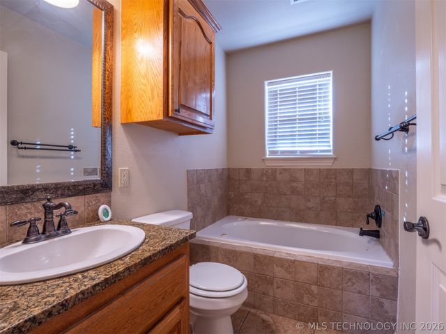 717 S 17th Street, Mcalester, OK 74501