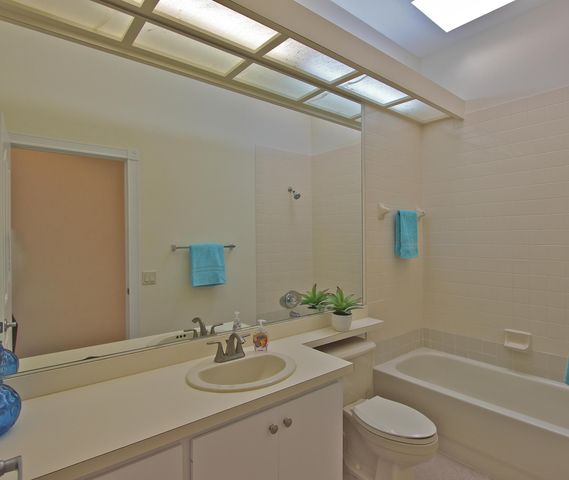 200 S Hampton Drive, Jupiter, FL 33458