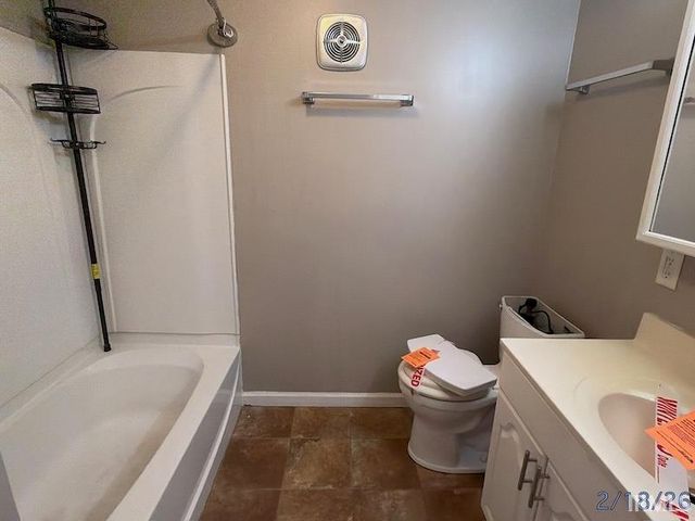 7601 Eichele Drive, Evansville, IN 47712