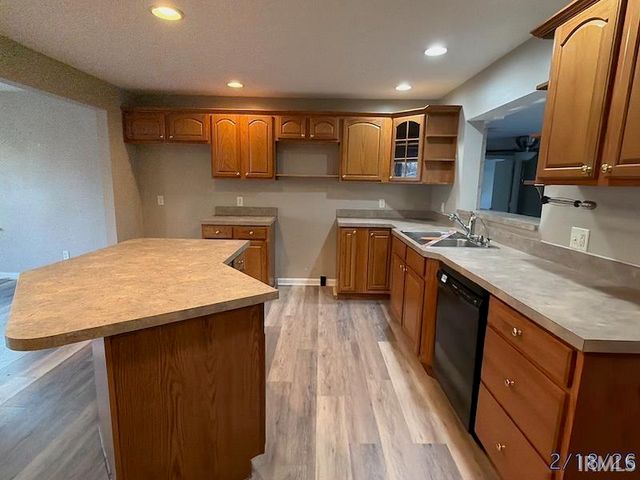 7601 Eichele Drive, Evansville, IN 47712