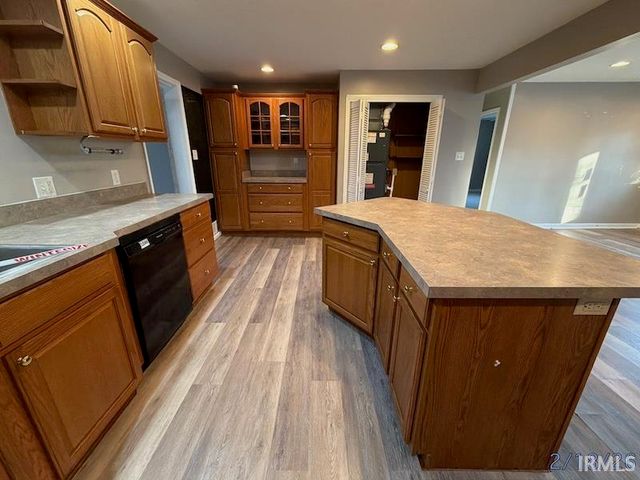 7601 Eichele Drive, Evansville, IN 47712
