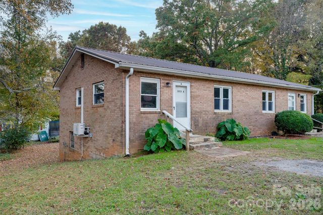 1813 Younger Avenue, Statesville, NC 28677