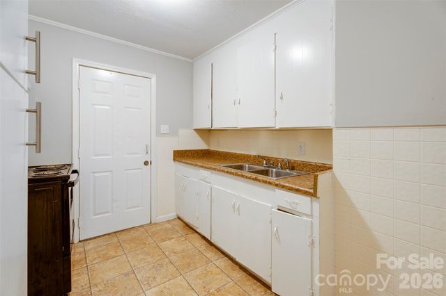 1813 Younger Avenue, Statesville, NC 28677