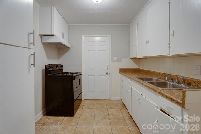 1813 Younger Avenue, Statesville, NC 28677