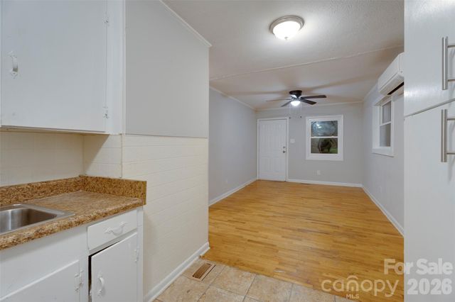 1813 Younger Avenue, Statesville, NC 28677