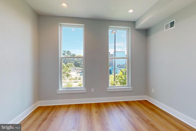 511 N PAXON ST, Philadelphia, PA 19131