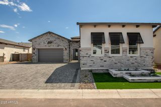 5817 E SANFORD Street, Mesa, AZ 85215