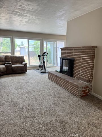 1101 E Monte Vista, Turlock, CA 95382