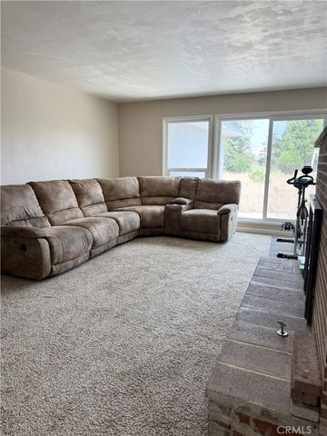 1101 E Monte Vista, Turlock, CA 95382