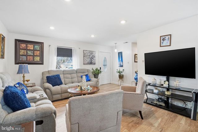 3137 SYCAMORE, Norristown, PA 19401