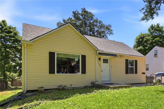 1867 N 37th Street, Kansas City, KS 66102