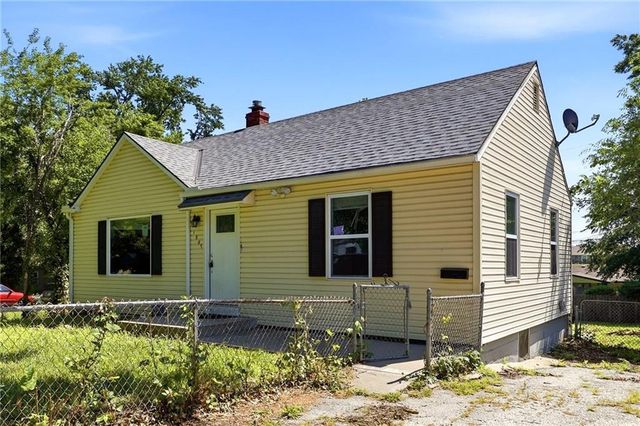 1867 N 37th Street, Kansas City, KS 66102